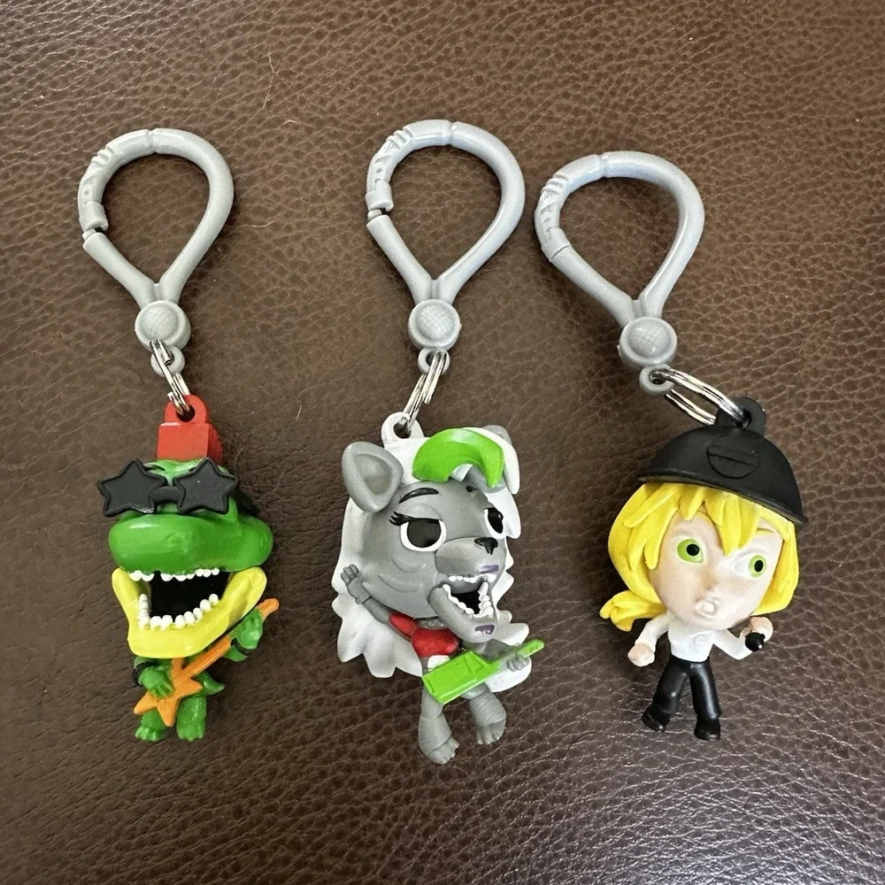 5 Nights at Freddy's  Lot of 3 Backpack Clips Security Breach Series